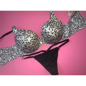 Victoria's Secret 36C BRA SET O/S thong GRAY WHITE BLACK animal print sequined